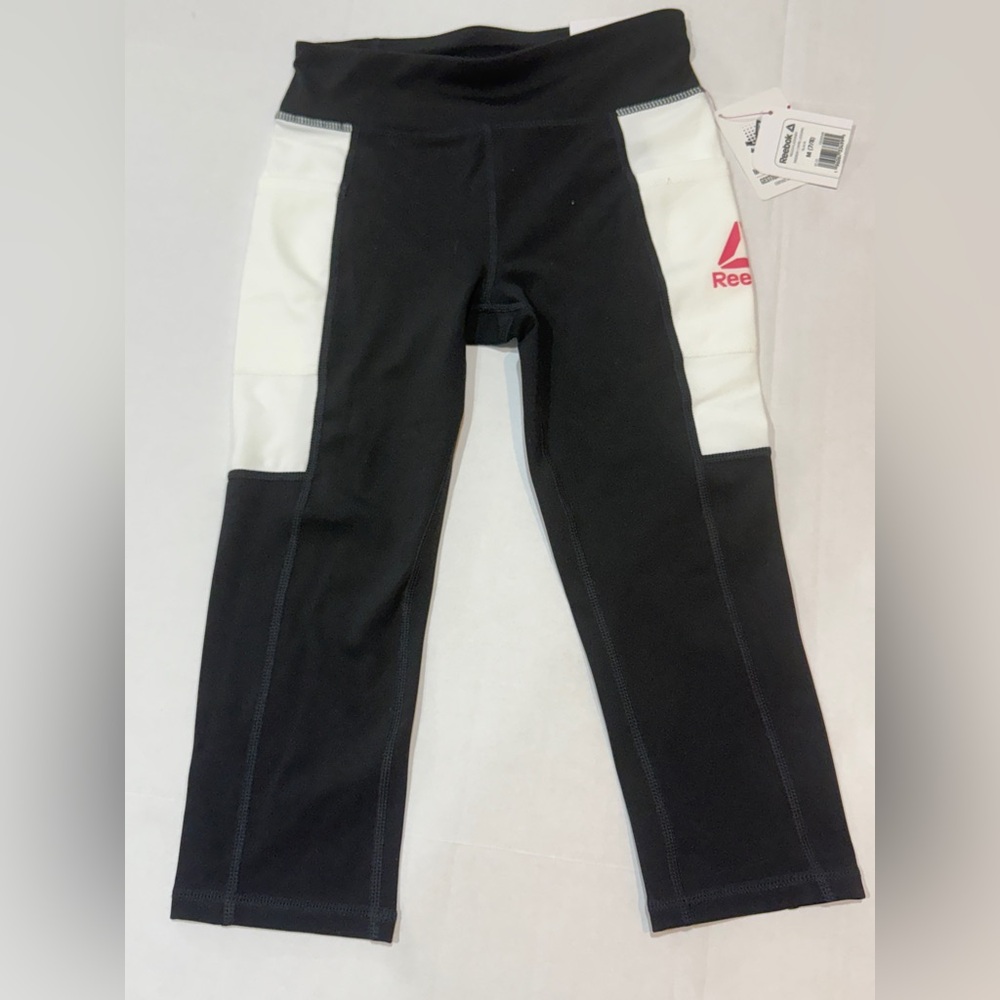 NWT Reebok’s Girl’s Capri Leggings with White Pink Side Pockets Size M (7/8)